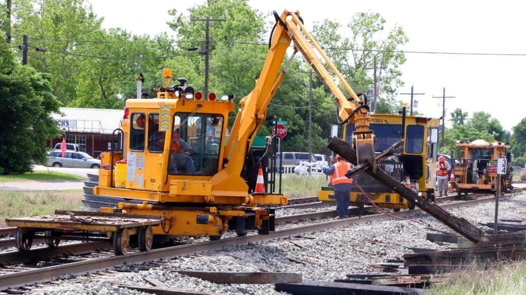 How to Safely Use Railroad Repair Equipment